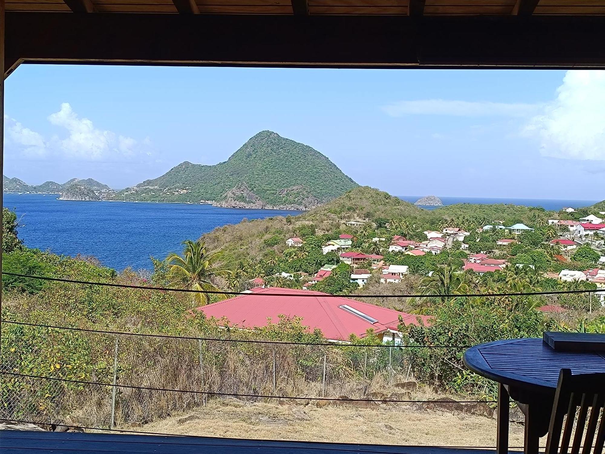 Ti Kaz Anoli Cottage En Bois Avec Vue Sur La Baie Terre-de-Bas Экстерьер фото